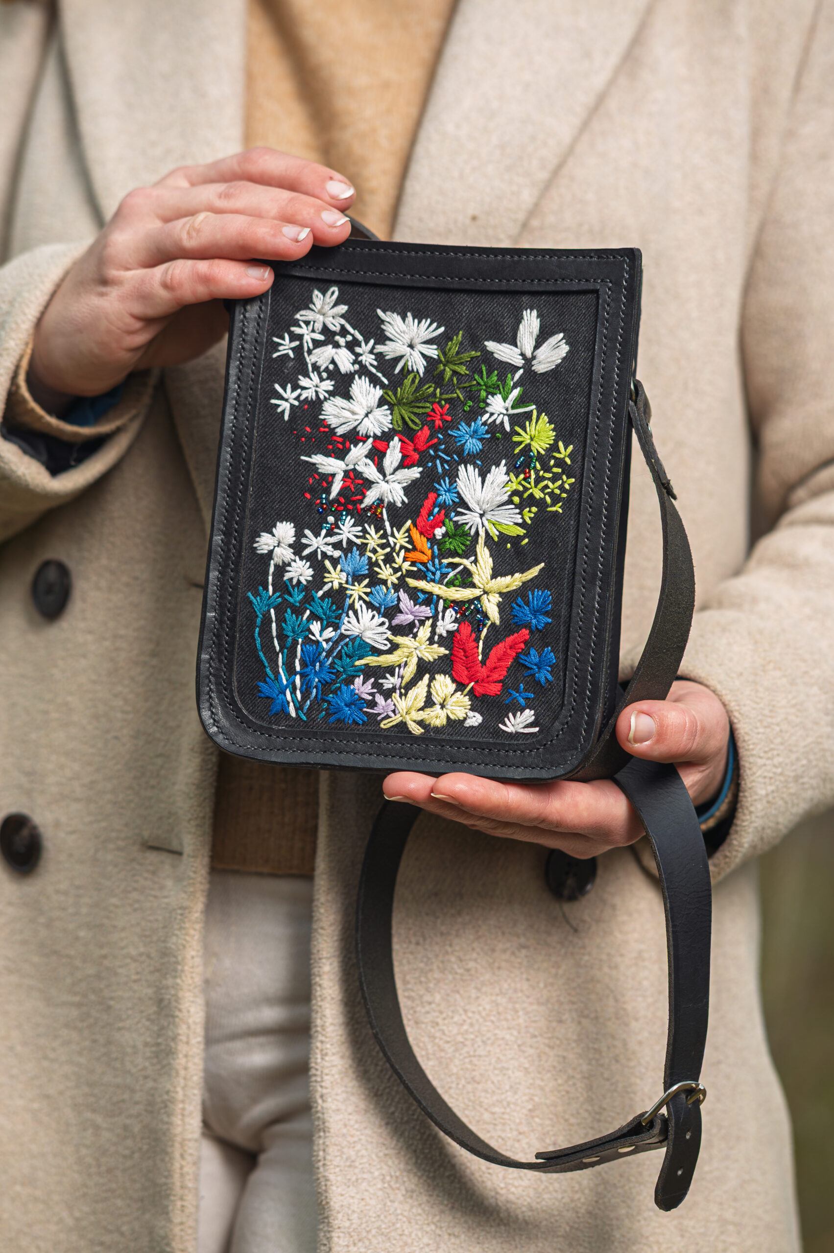 Sac brodé Ana – Image 2