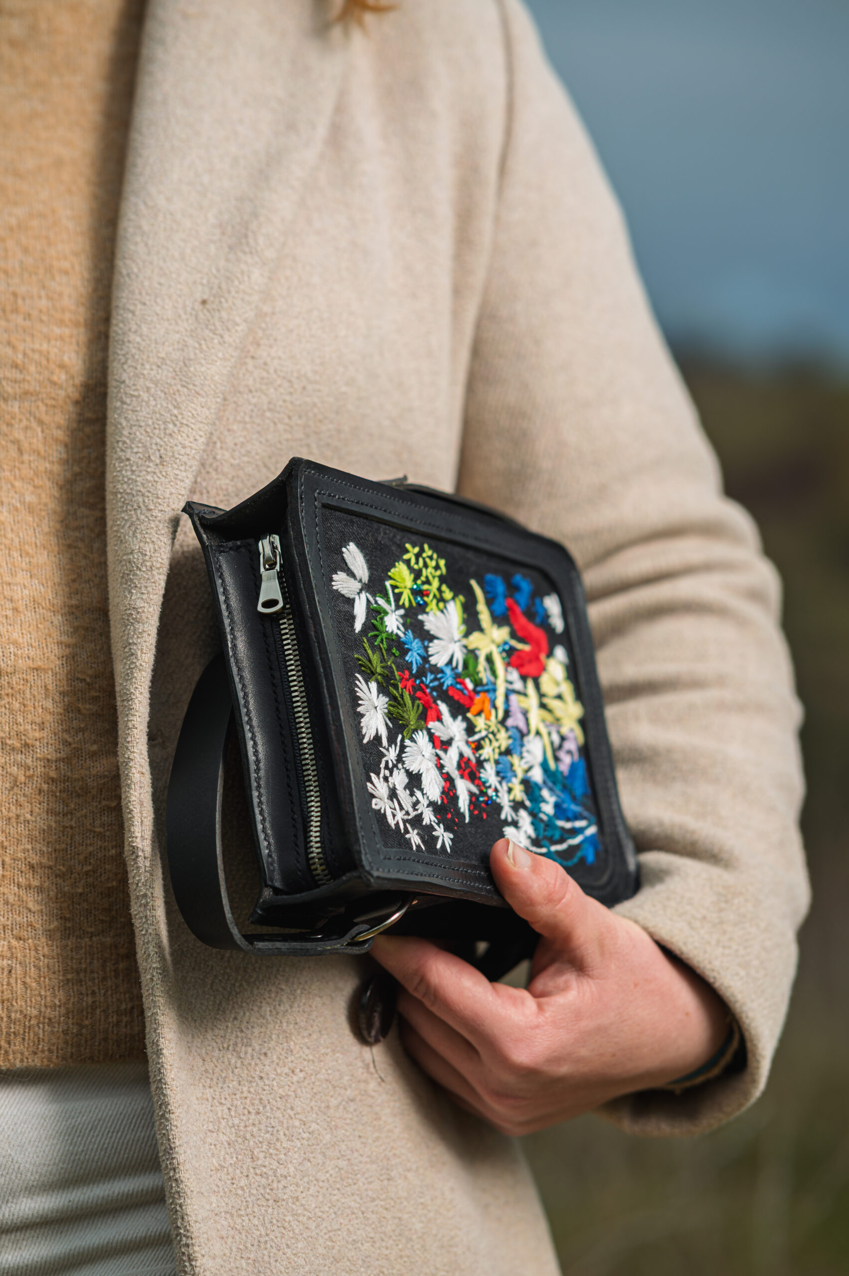 Sac brodé Ana – Image 5