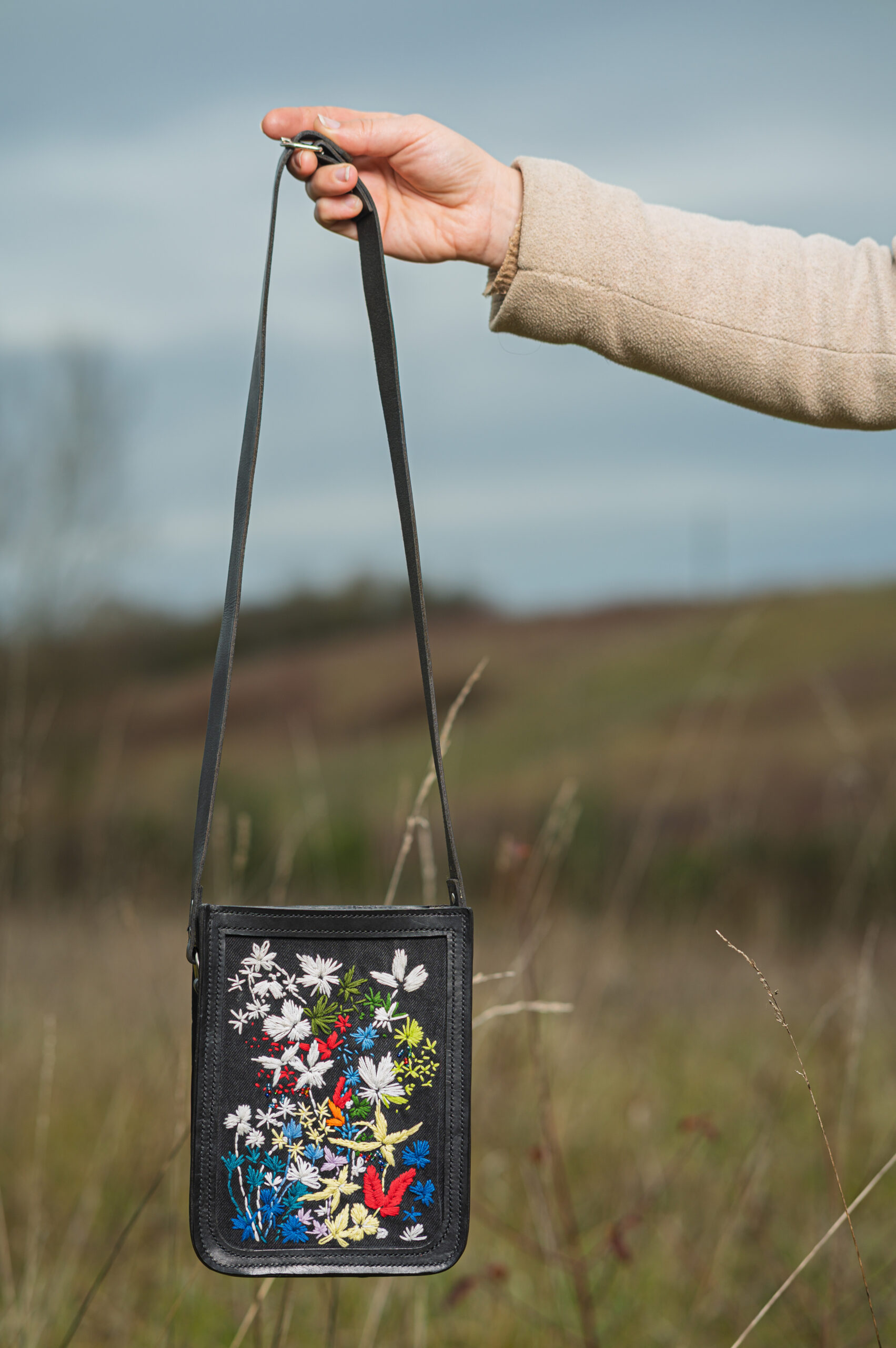 Sac brodé Ana – Image 6